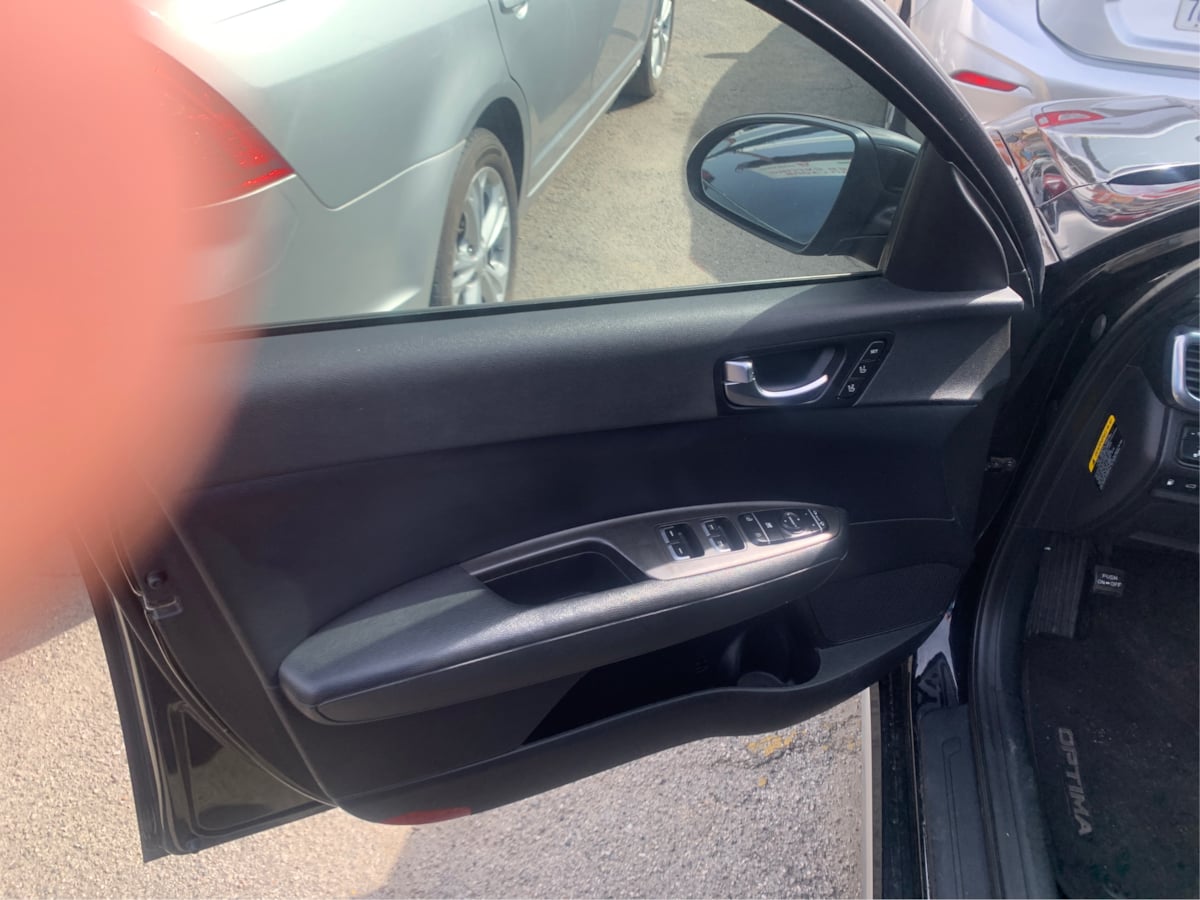 2017 Kia Optima Hybrid Base photo 9