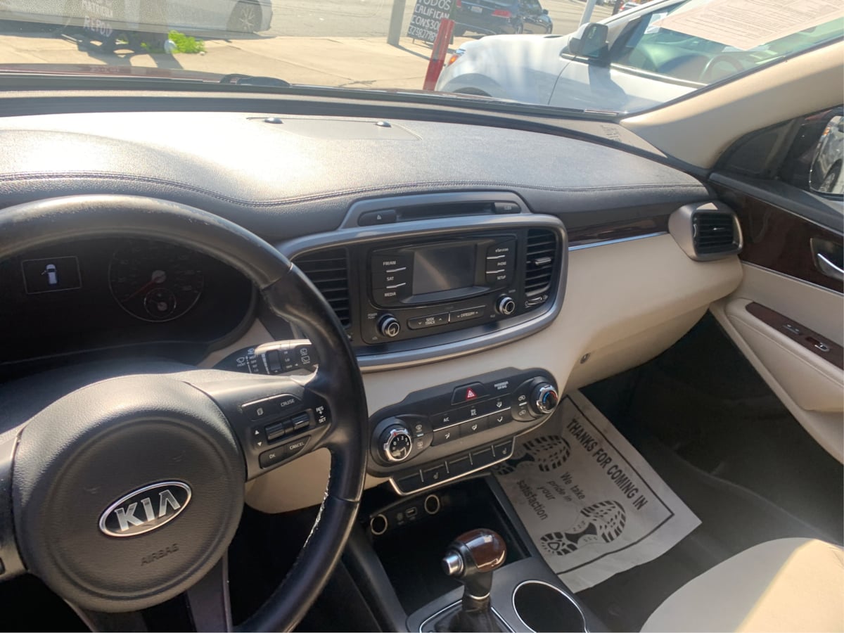 2016 Kia Sorento LX - Photo 12