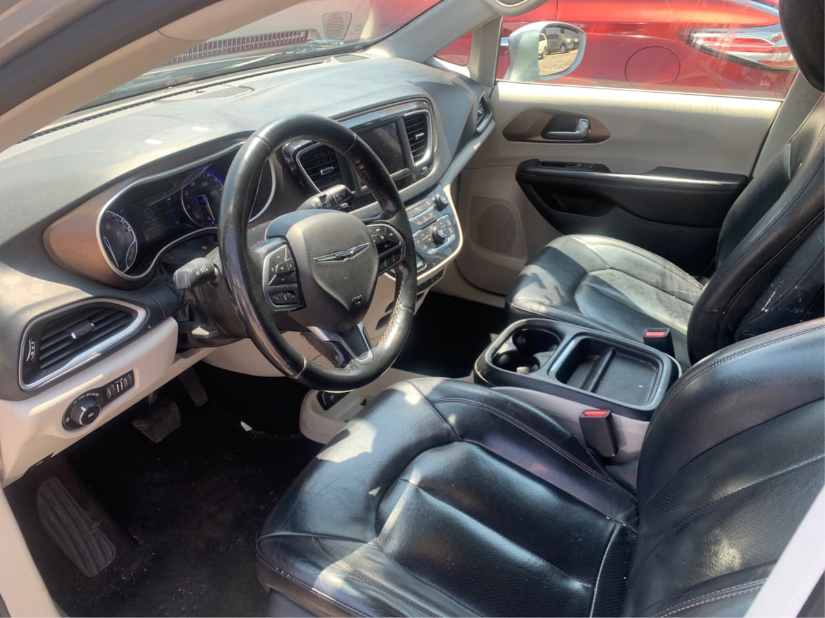 2019 Chrysler Pacifica Touring L - Photo 9