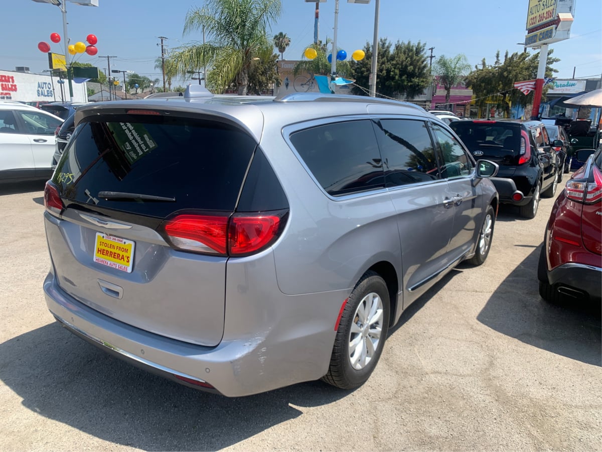 2019 Chrysler Pacifica Touring L - Photo 14