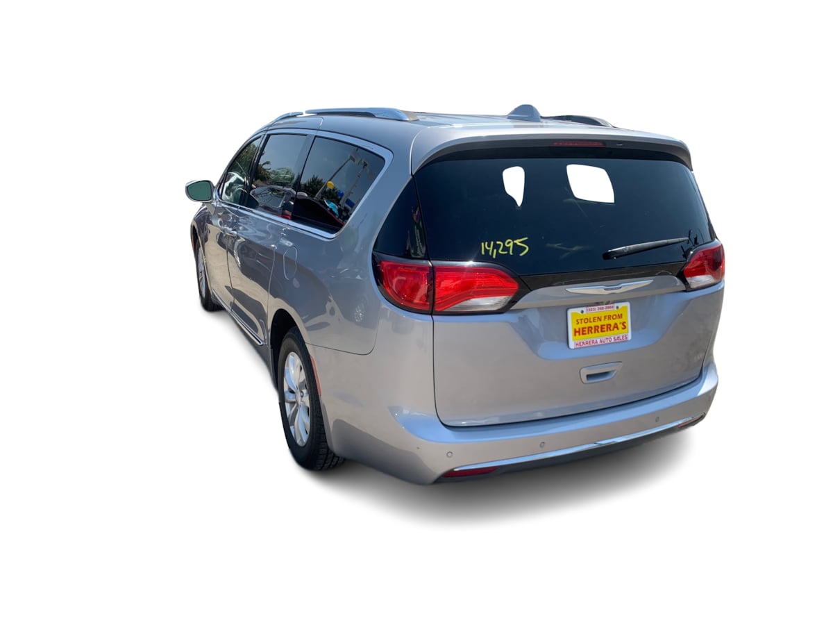 2019 Chrysler Pacifica Touring L - Photo 15