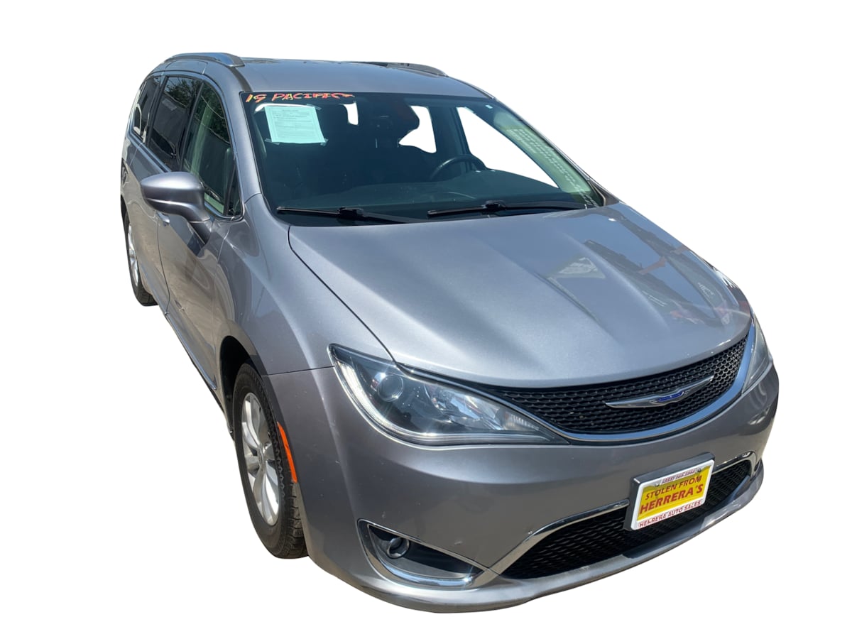 2019 Chrysler Pacifica Touring L - Photo 16