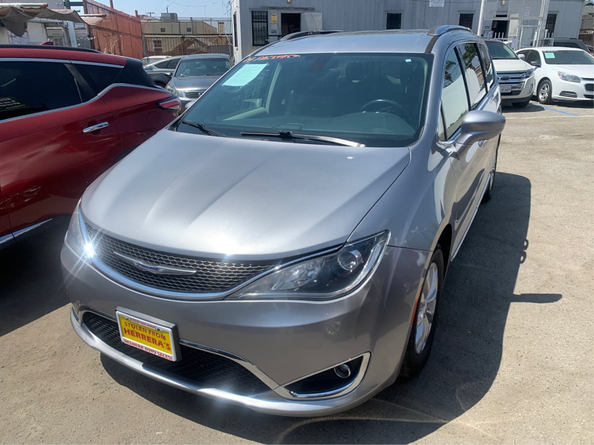2019 Chrysler Pacifica Touring L - Photo 13