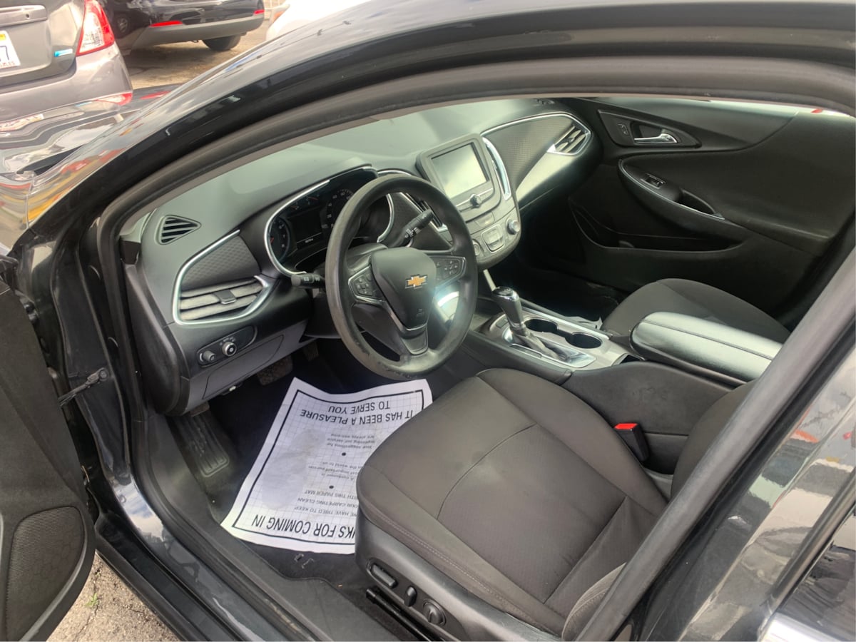 2018 Chevrolet Malibu 1LT photo 9