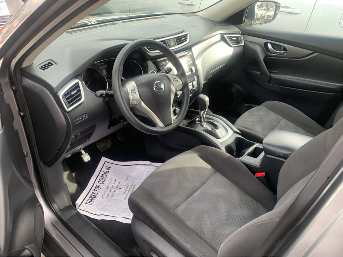 2016 Nissan Rogue SV - Photo 9