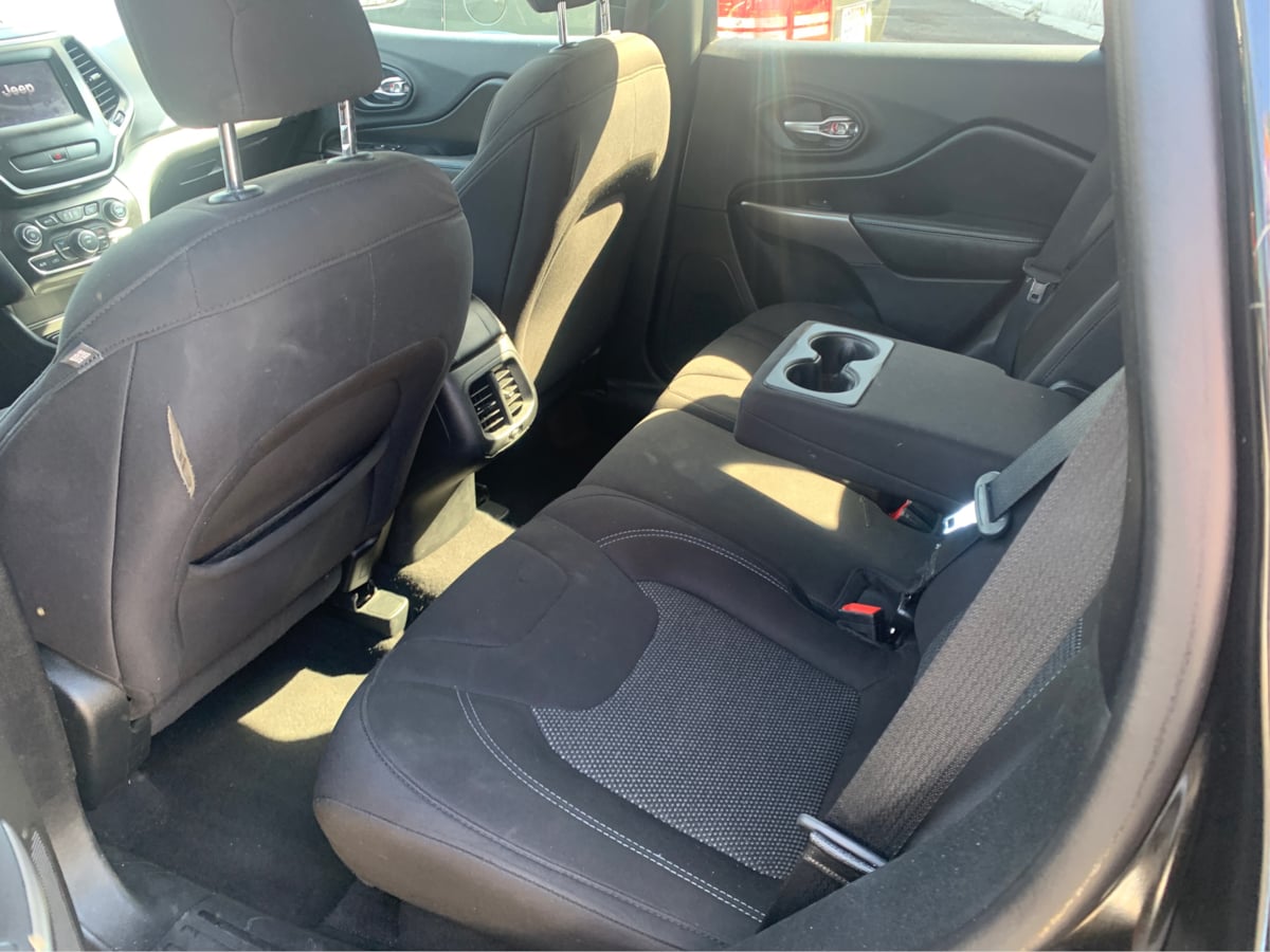 2020 Jeep Cherokee Latitude photo 12
