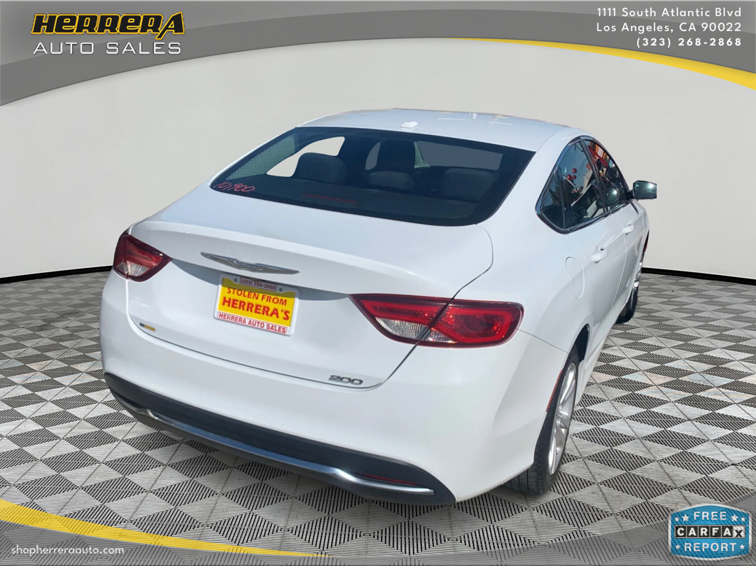 2015 Chrysler 200 Limited photo 3