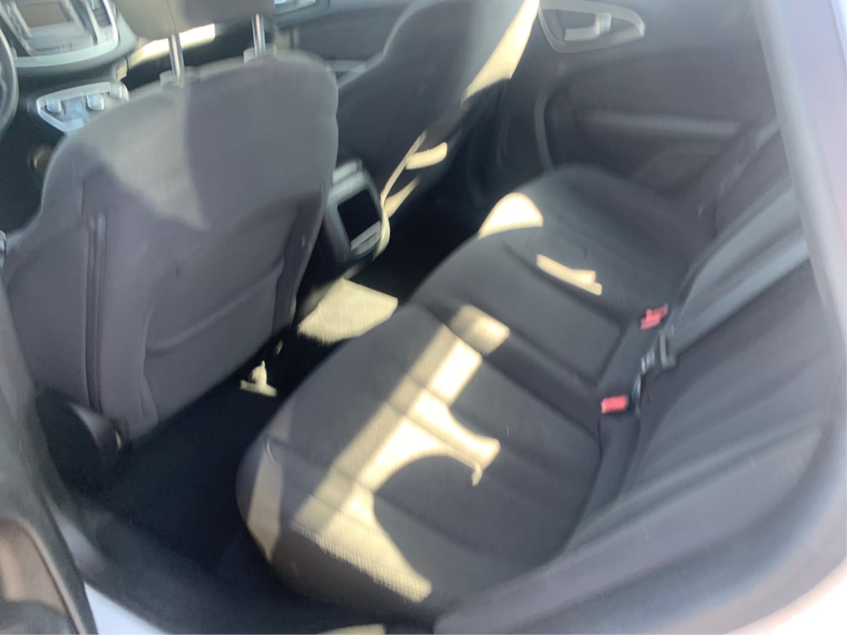 2015 Chrysler 200 Limited photo 12