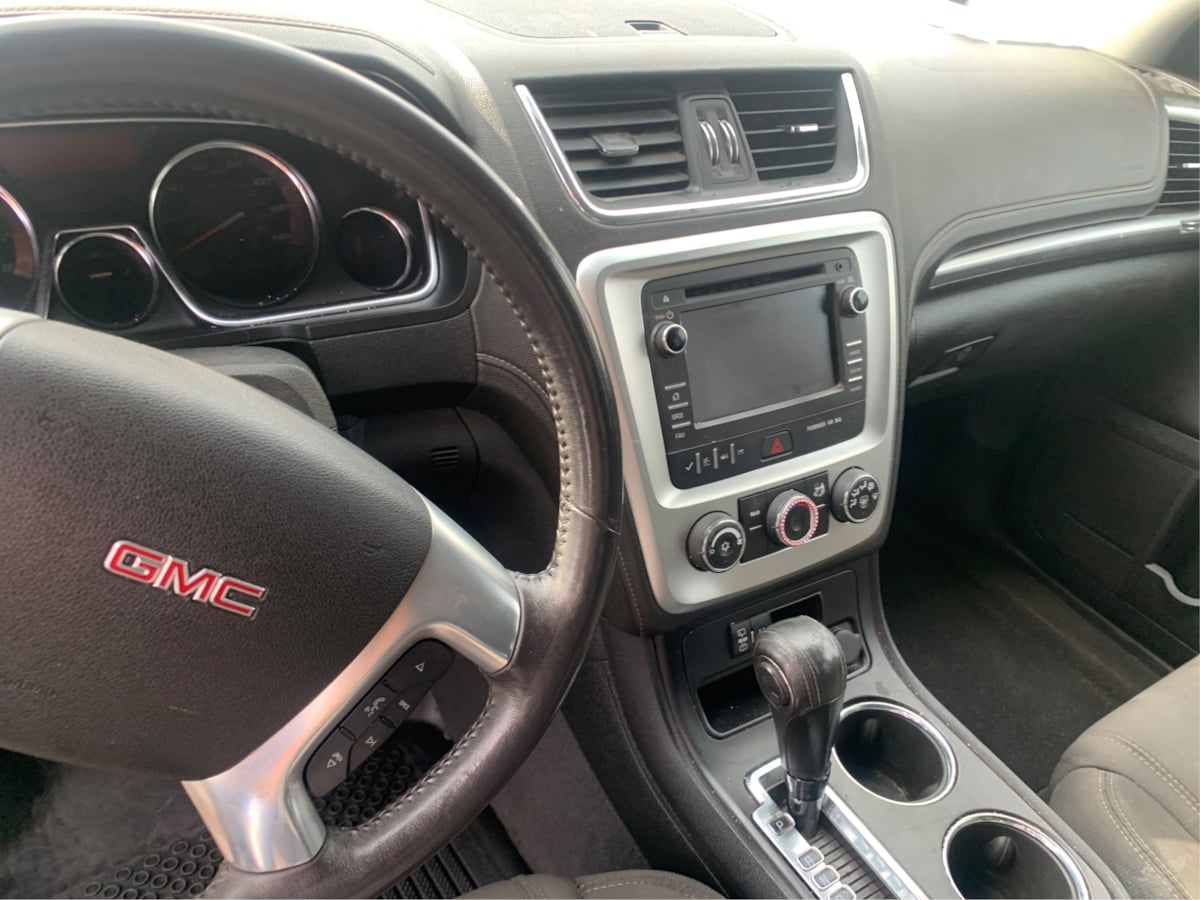 2015 Gmc Acadia SLE photo 10