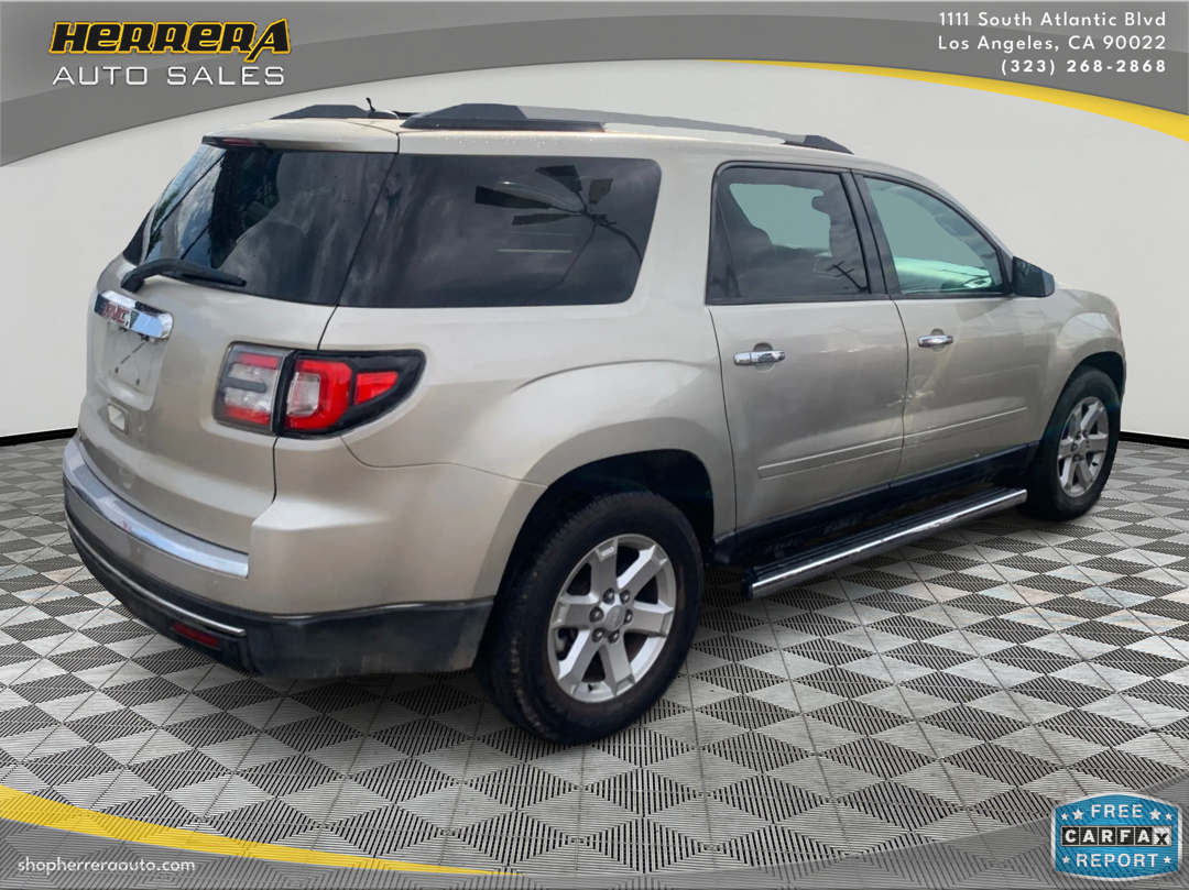 2015 Gmc Acadia SLE photo 2