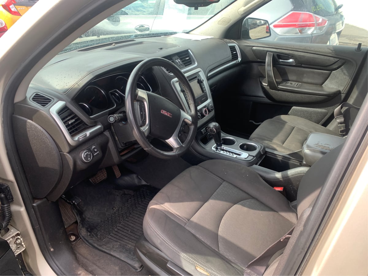 2015 Gmc Acadia SLE photo 8
