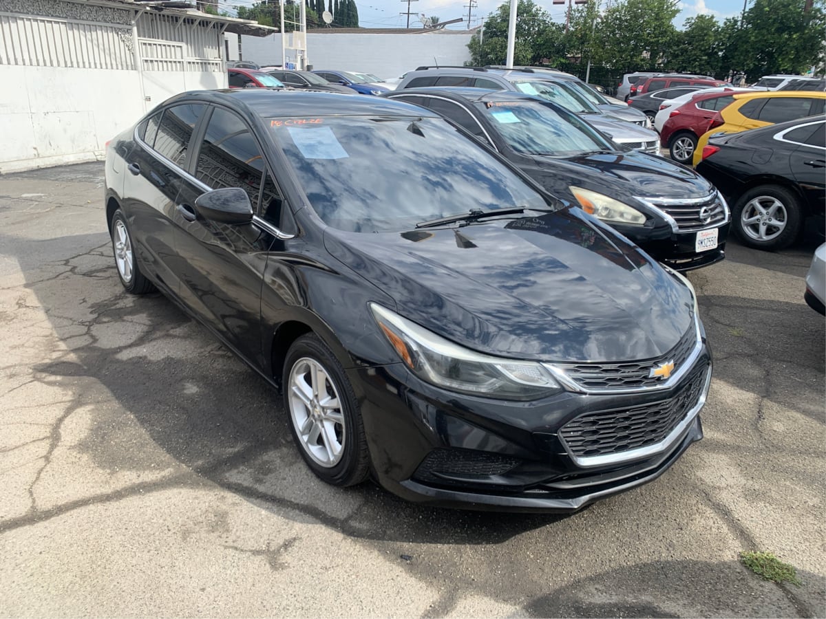 2018 Chevrolet Cruze LT photo 12