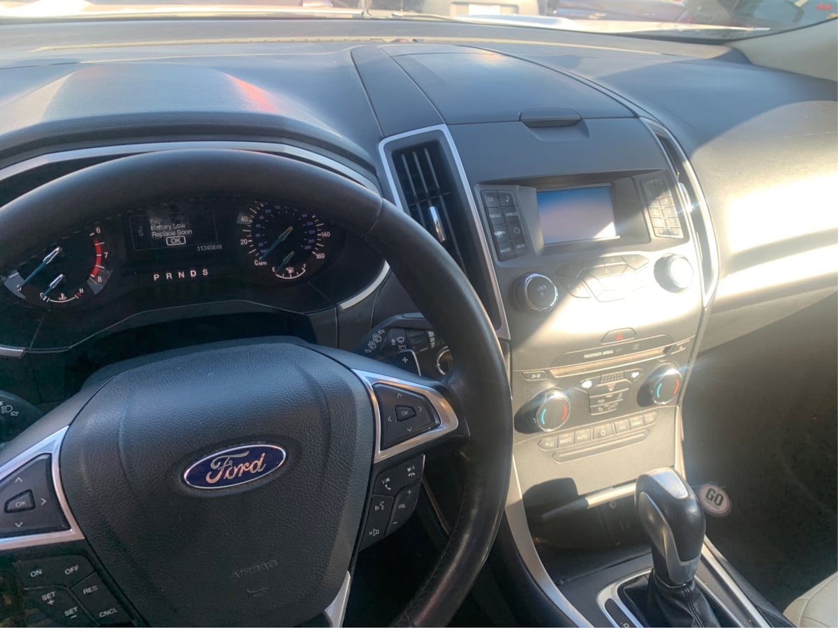 2015 Ford Edge SEL photo 11
