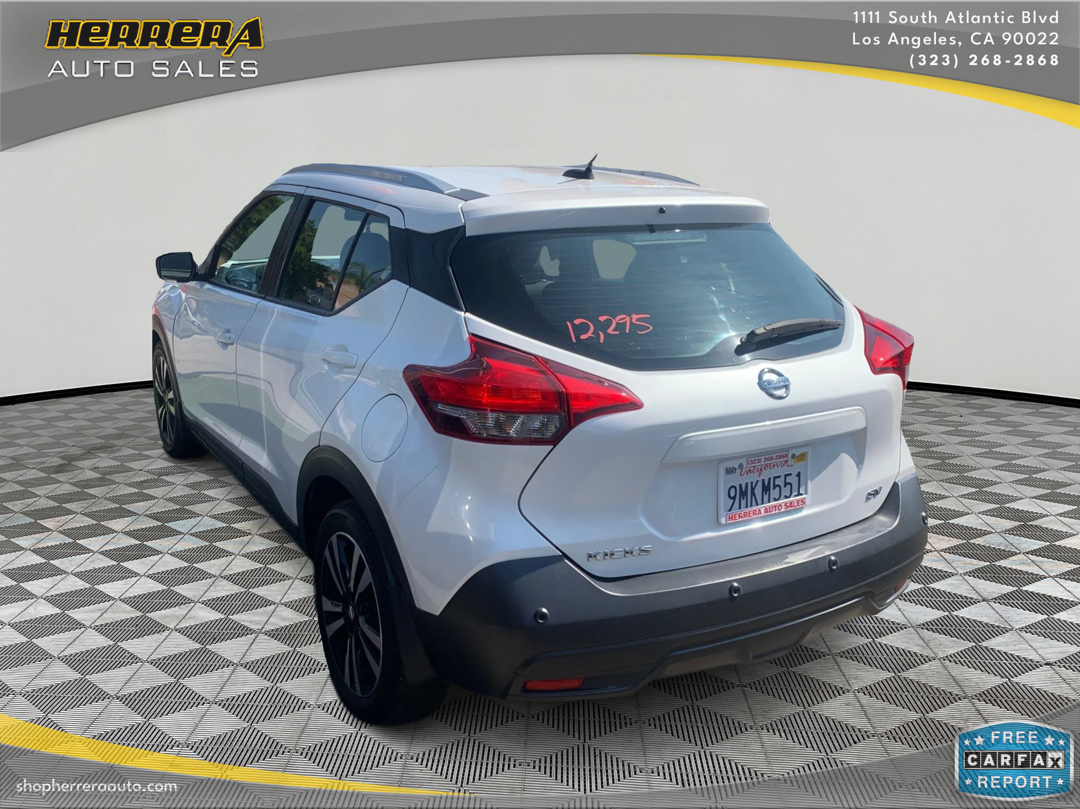 2020 Nissan Kicks SV photo 4