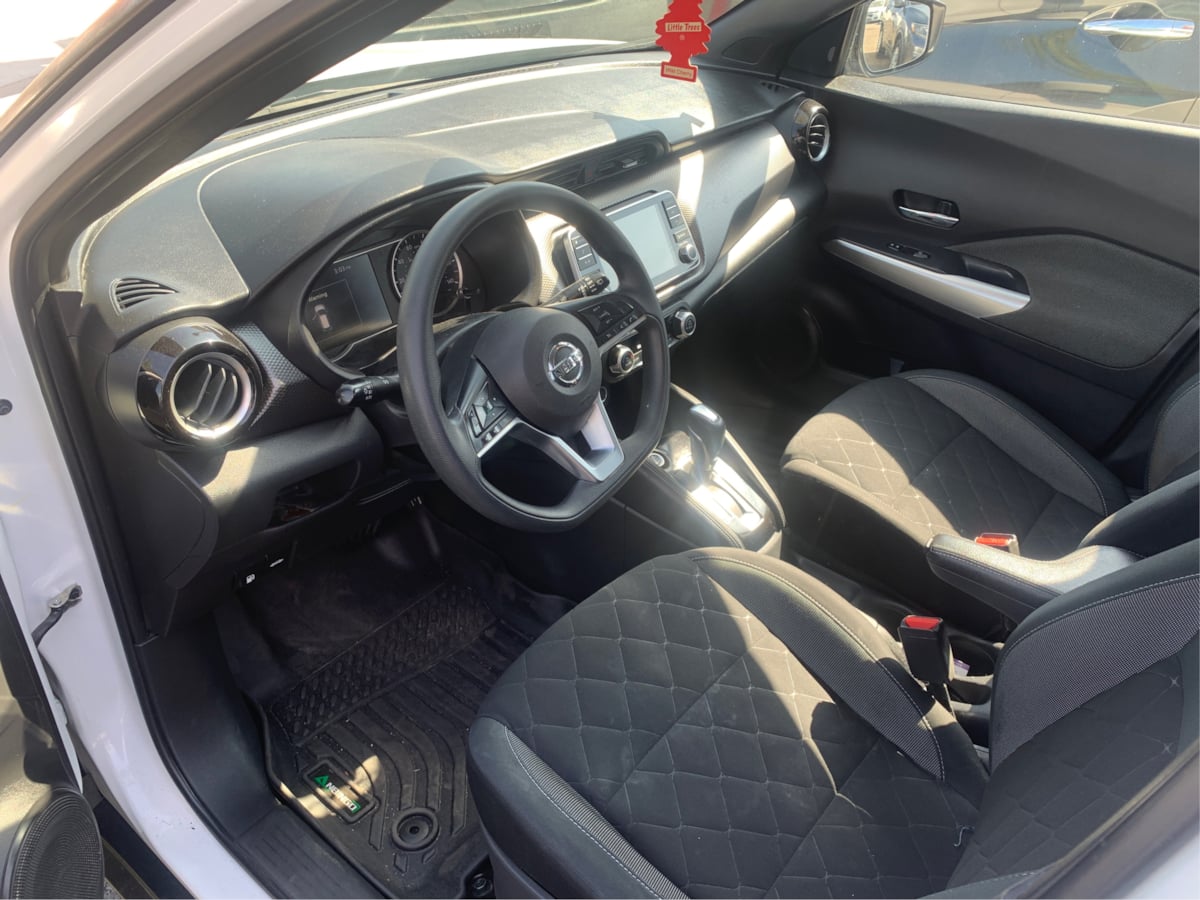 2020 Nissan Kicks SV photo 8