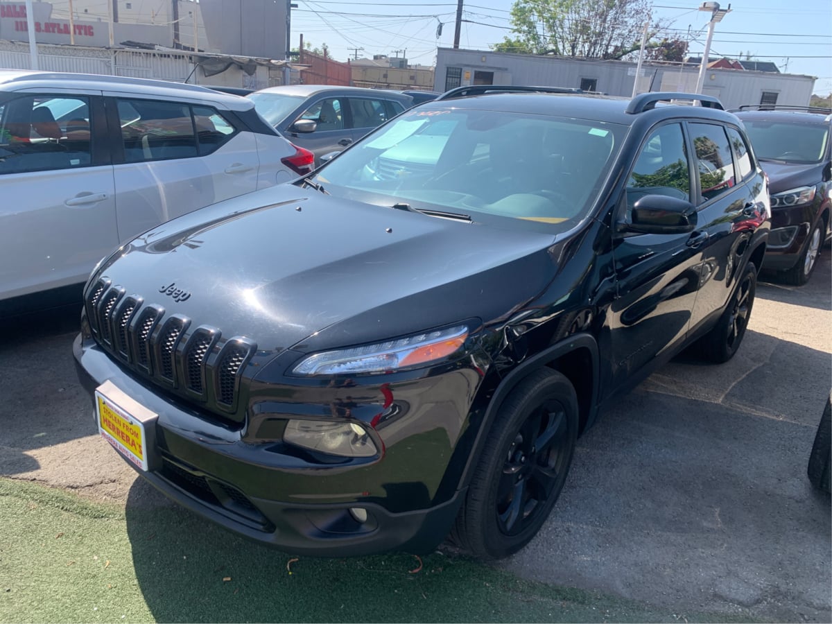 2017 Jeep Cherokee High Altitude photo 13