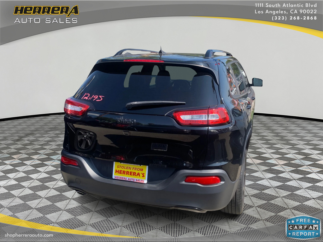 2017 Jeep Cherokee High Altitude photo 4