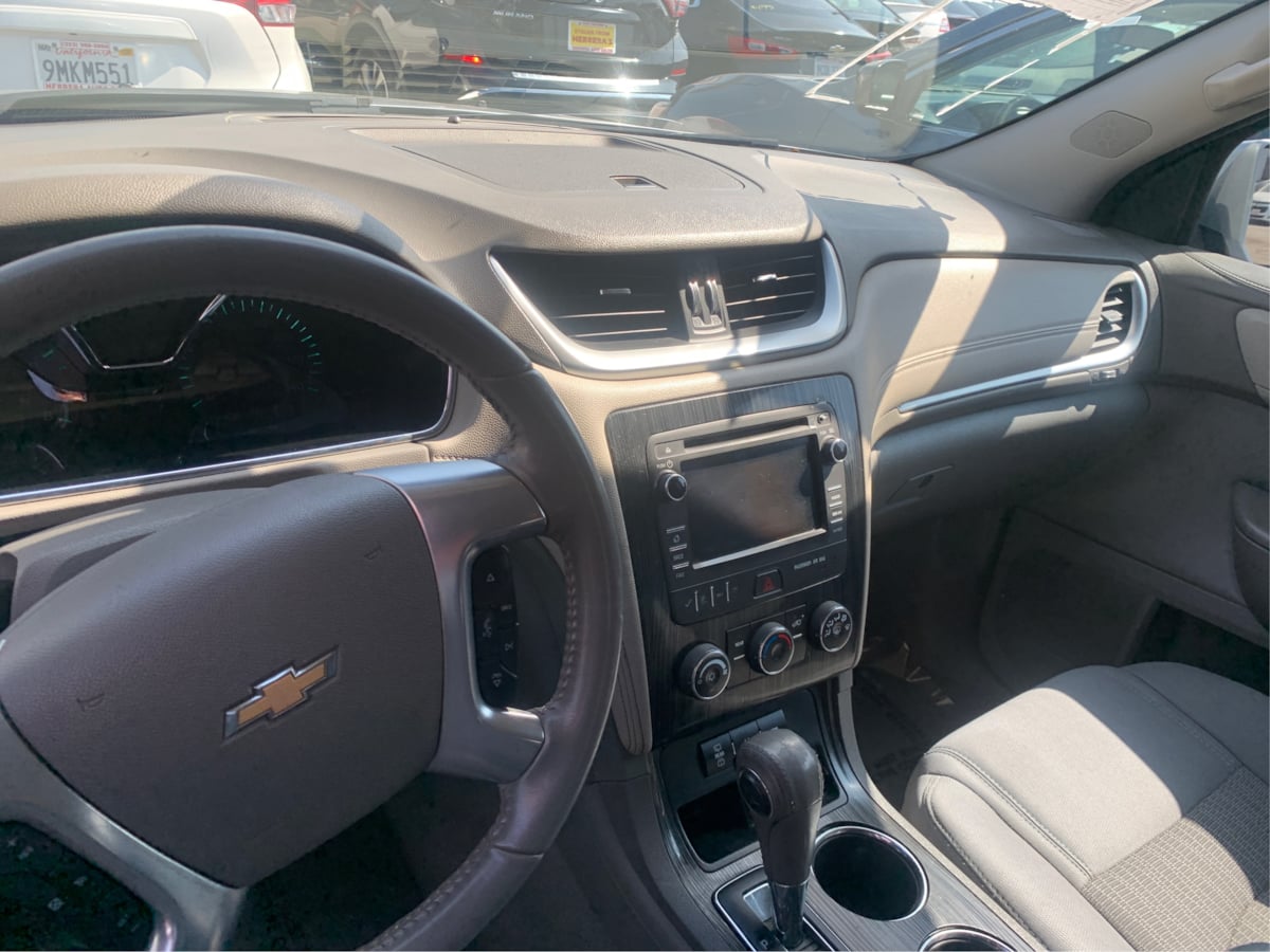 2016 Chevrolet Traverse 1LT photo 10