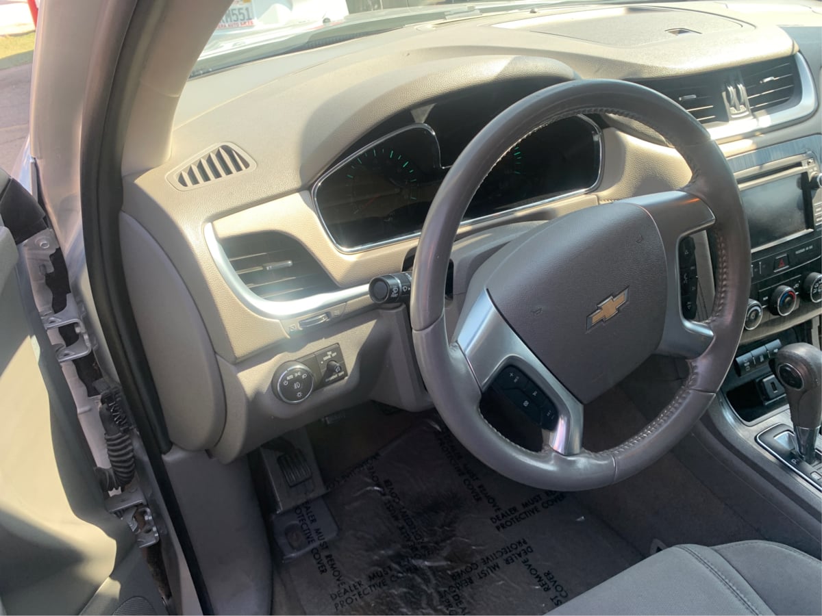 2016 Chevrolet Traverse 1LT photo 9