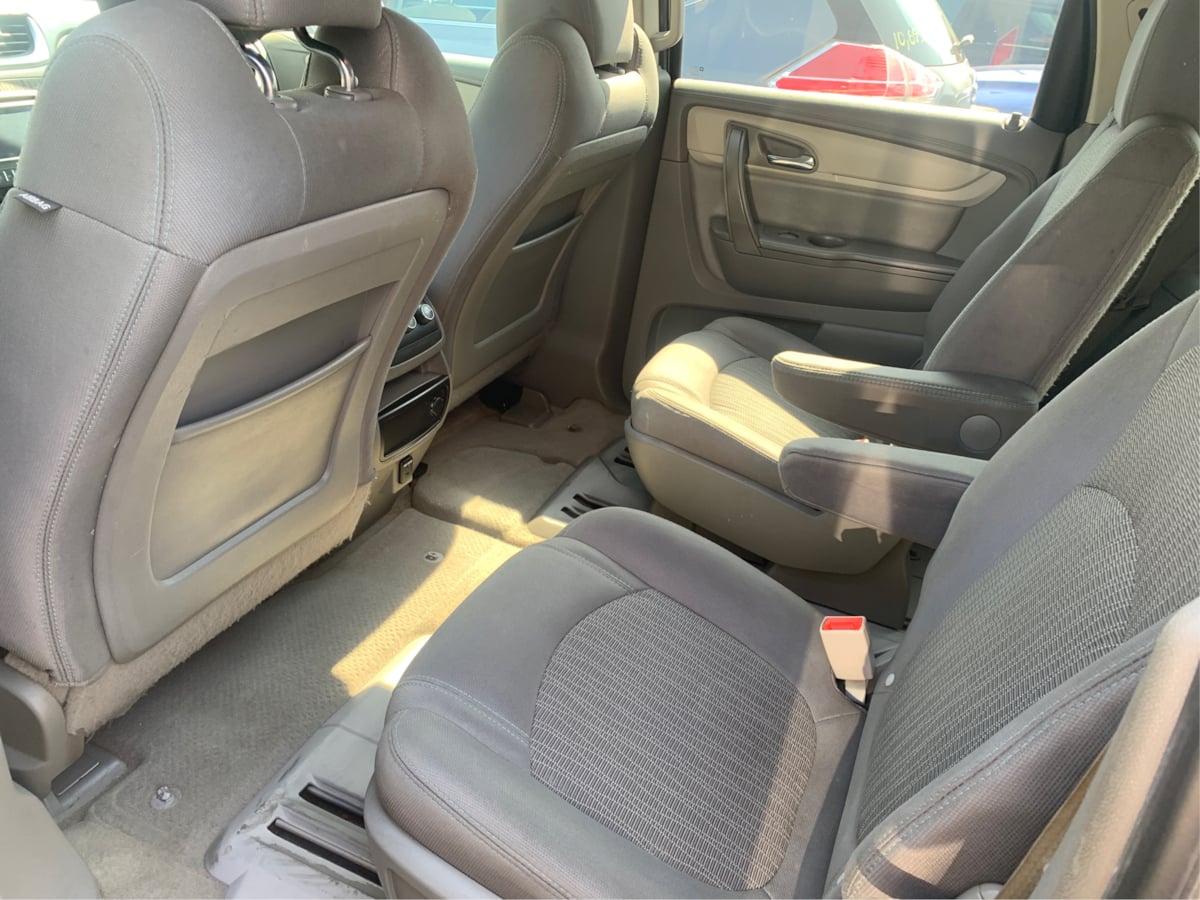 2016 Chevrolet Traverse 1LT photo 12