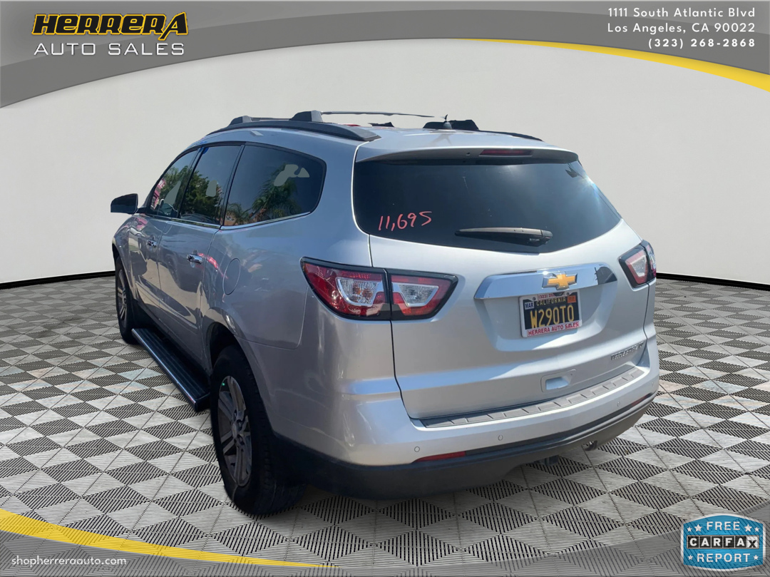 2016 Chevrolet Traverse 1LT photo 4