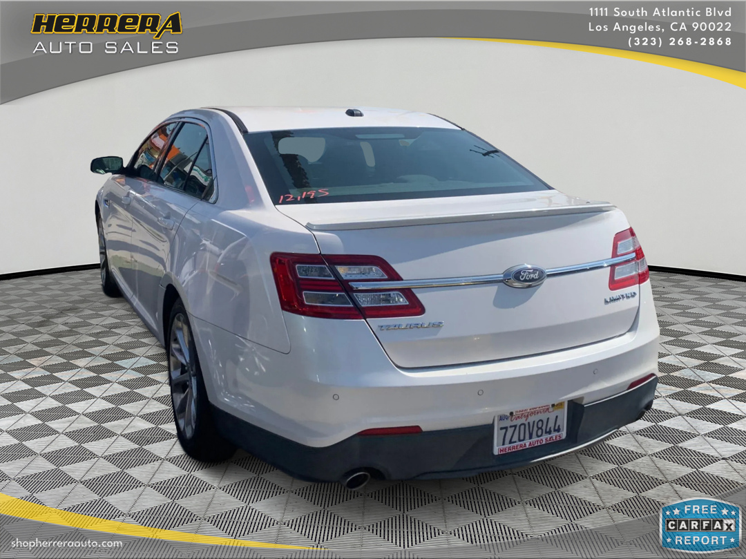 2017 Ford Taurus Limited photo 5