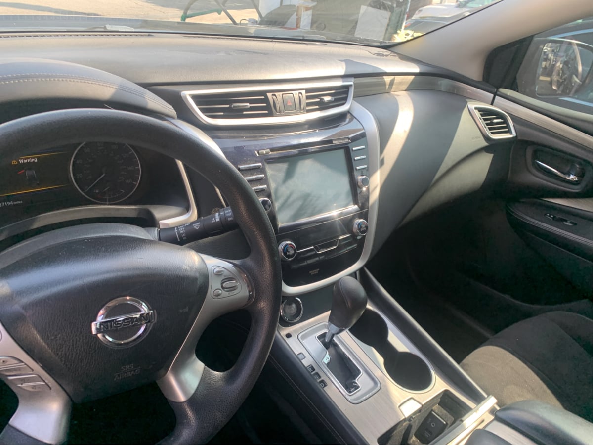 2017 Nissan Murano S photo 11