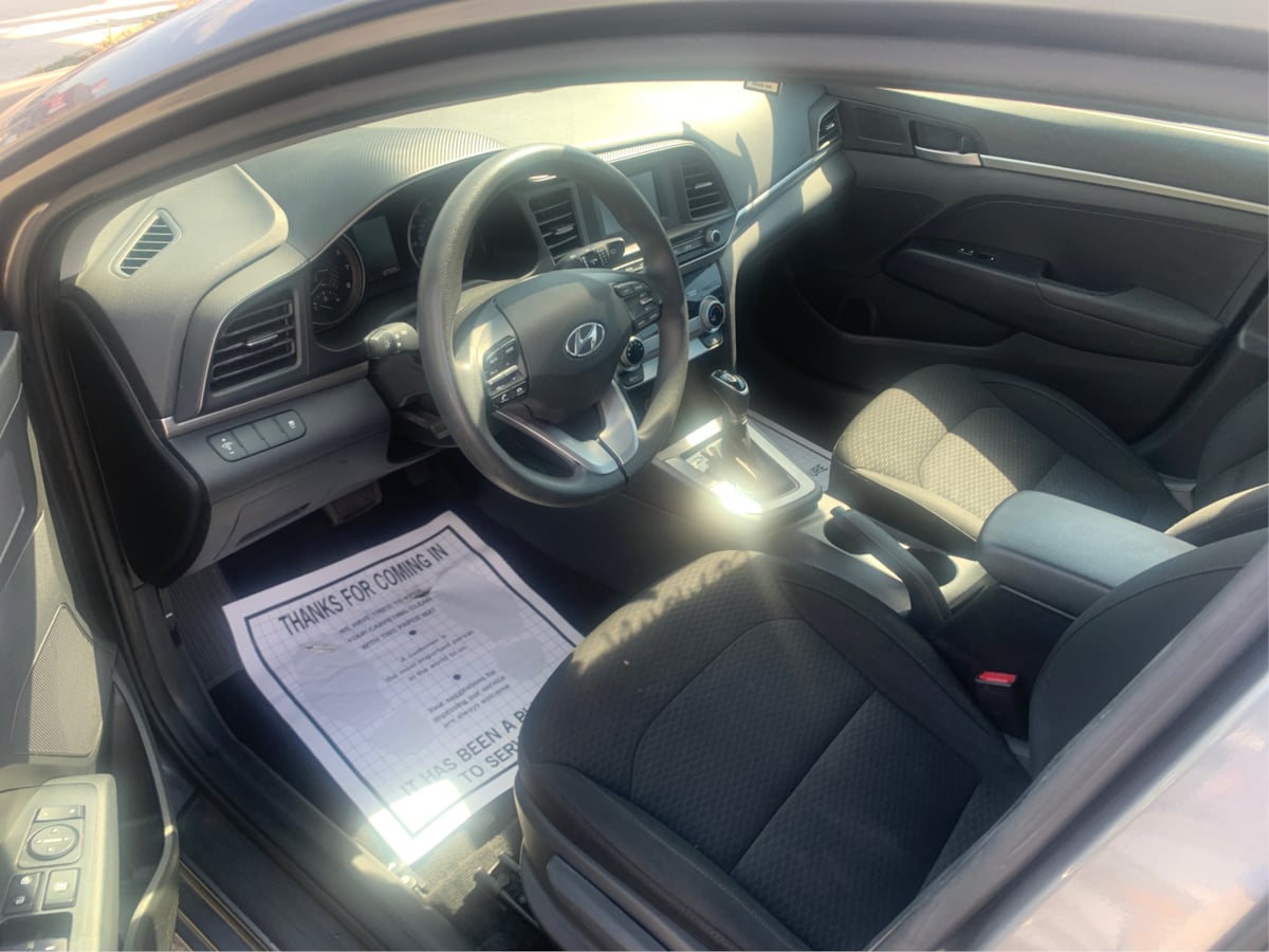 2019 Hyundai Elantra SE - Photo 9