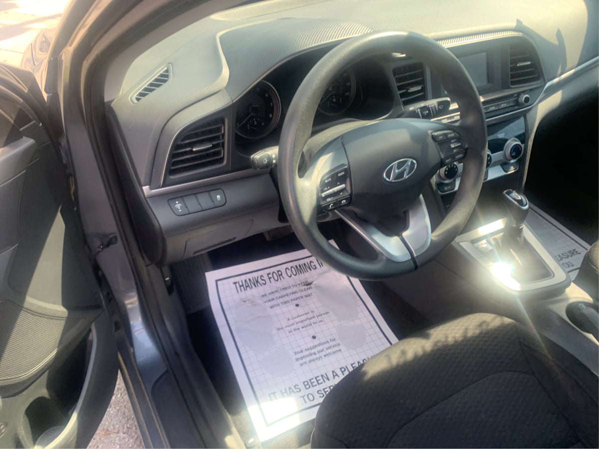 2019 Hyundai Elantra SE - Photo 10