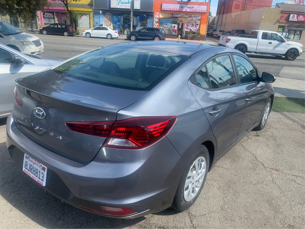 2019 Hyundai Elantra SE - Photo 14