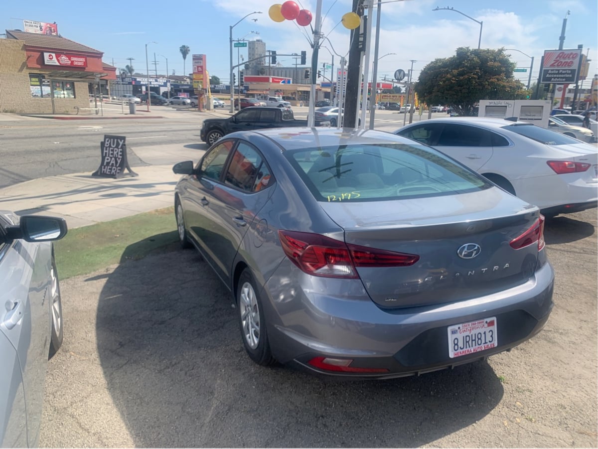 2019 Hyundai Elantra SE - Photo 5