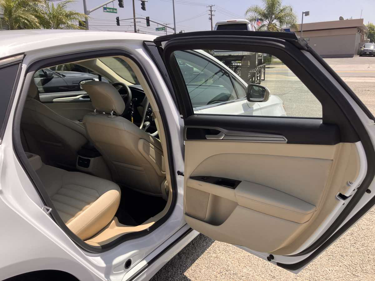 Sold 2014 Ford Fusion SE in Fontana
