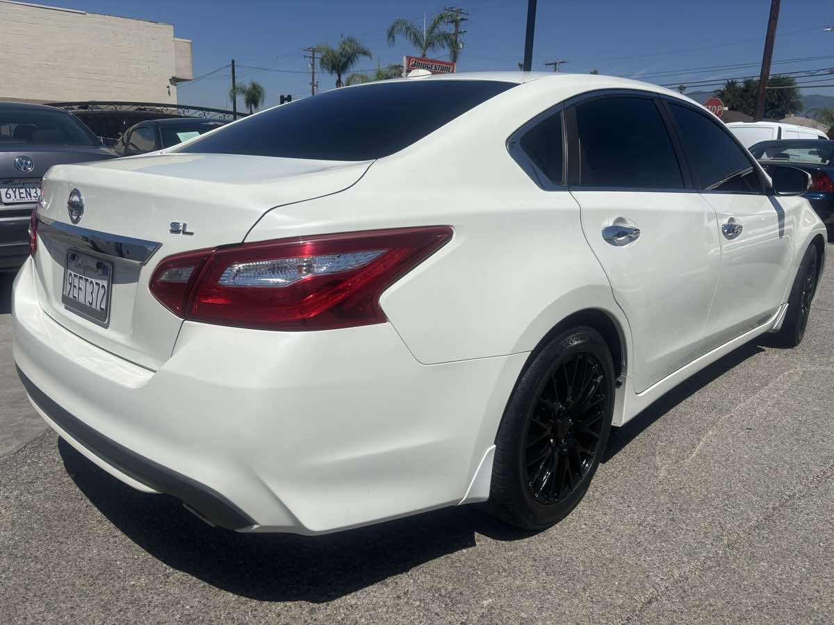 2016 Nissan Altima 2.5 SL photo 3