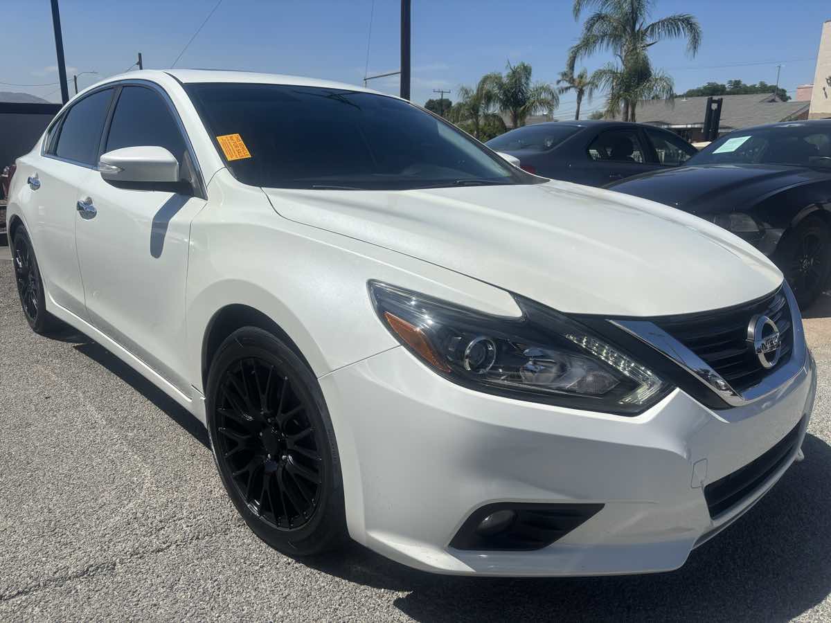 2016 Nissan Altima 2.5 SL photo 4