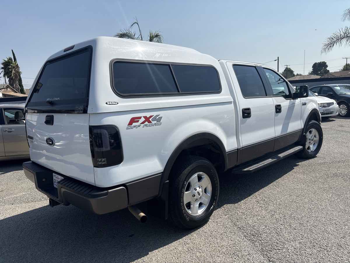 2004 Ford F-150 XLT photo 4