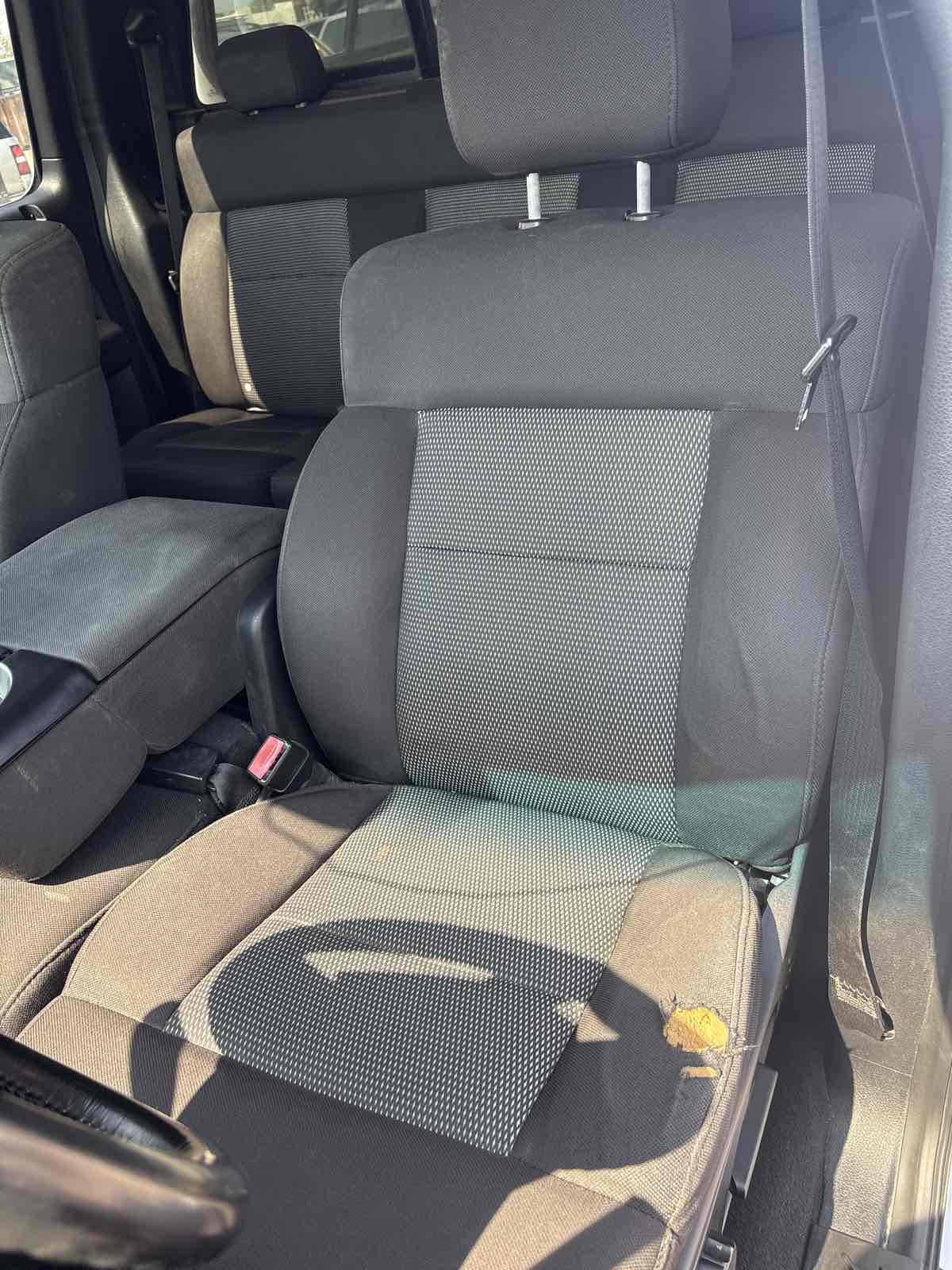 2004 Ford F-150 XLT photo 13