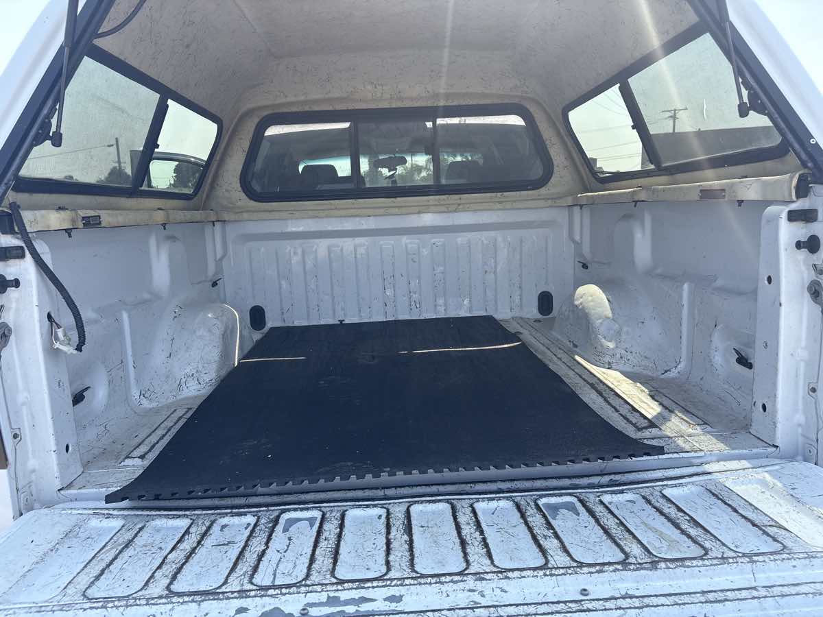 2004 Ford F-150 XLT photo 17