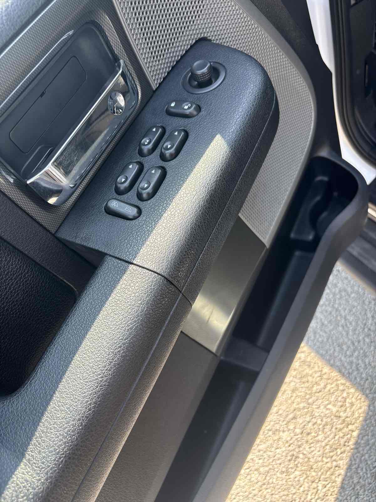 2004 Ford F-150 XLT photo 27