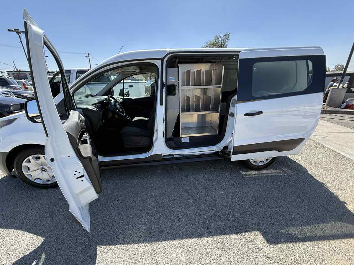 2017 Ford Transit Van XL photo 17