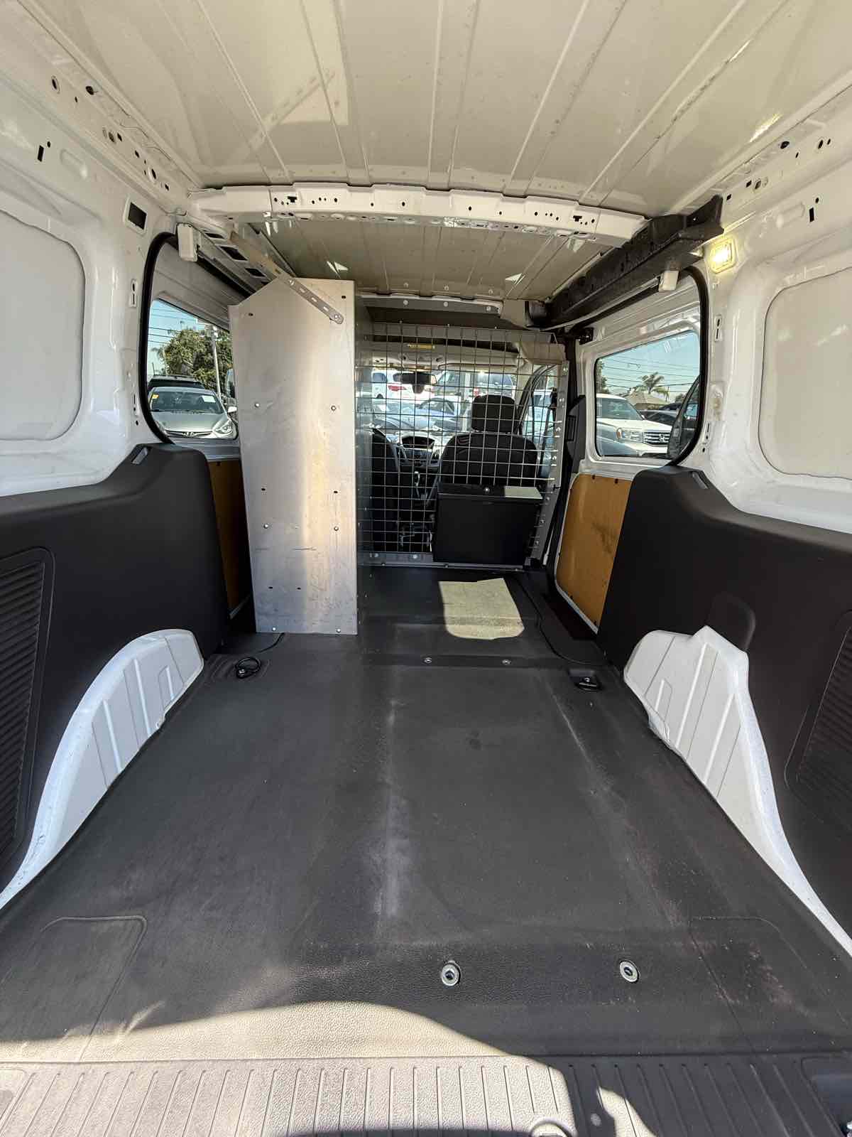2017 Ford Transit Van XL photo 19