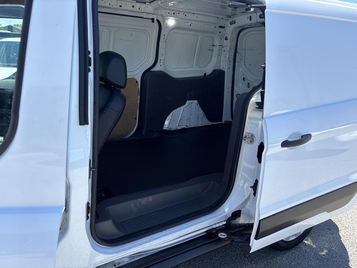 2022 Ford Transit Van XL photo 7