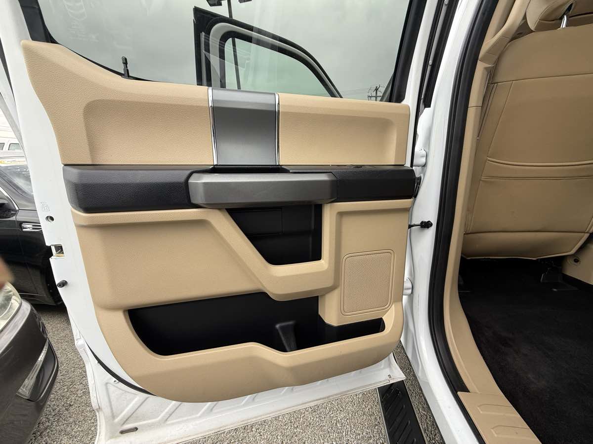 2017 Ford F-150 XL photo 16
