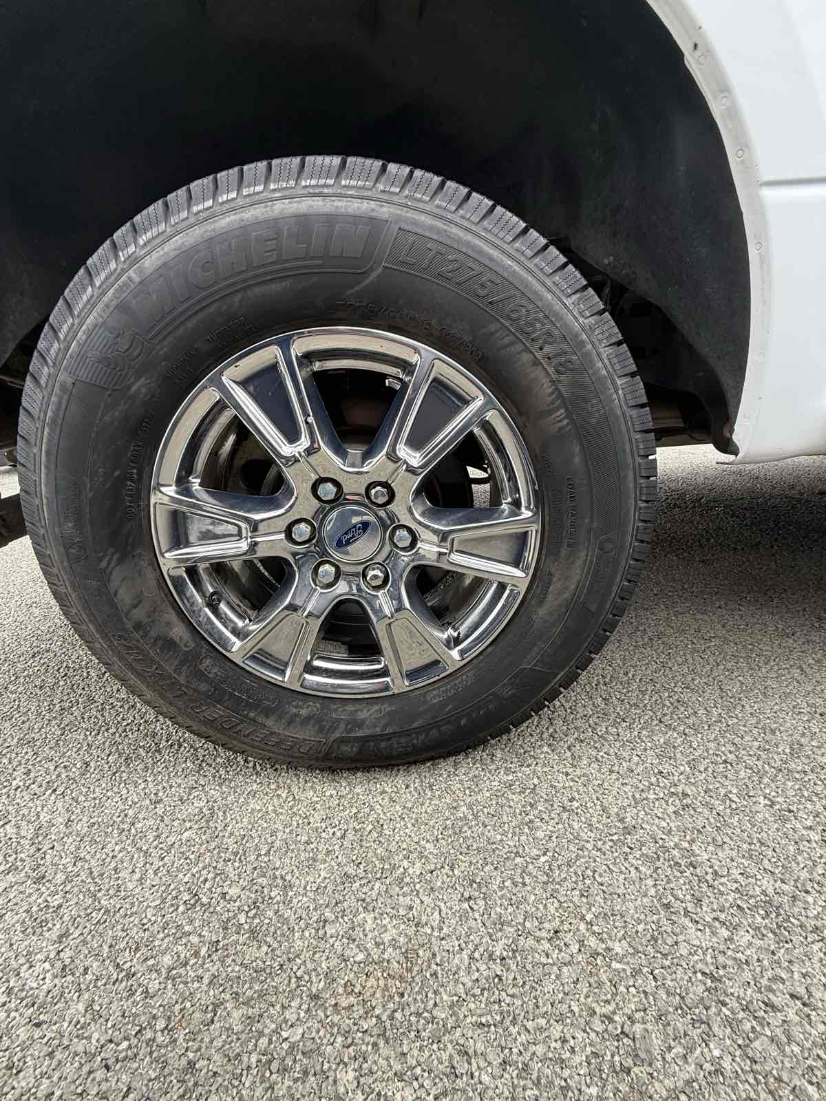 2017 Ford F-150 XL photo 17