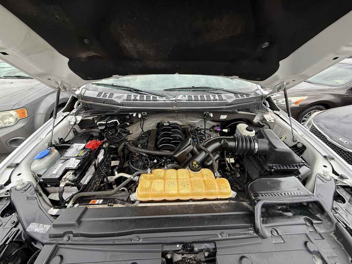 2017 Ford F-150 XL photo 18