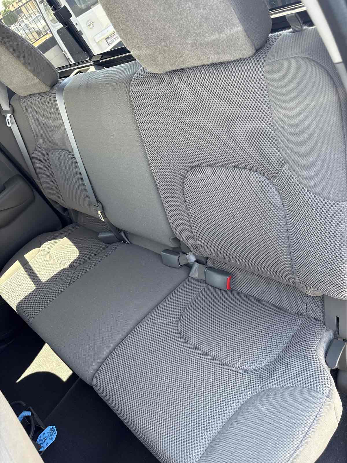 2021 Nissan Frontier SV photo 12