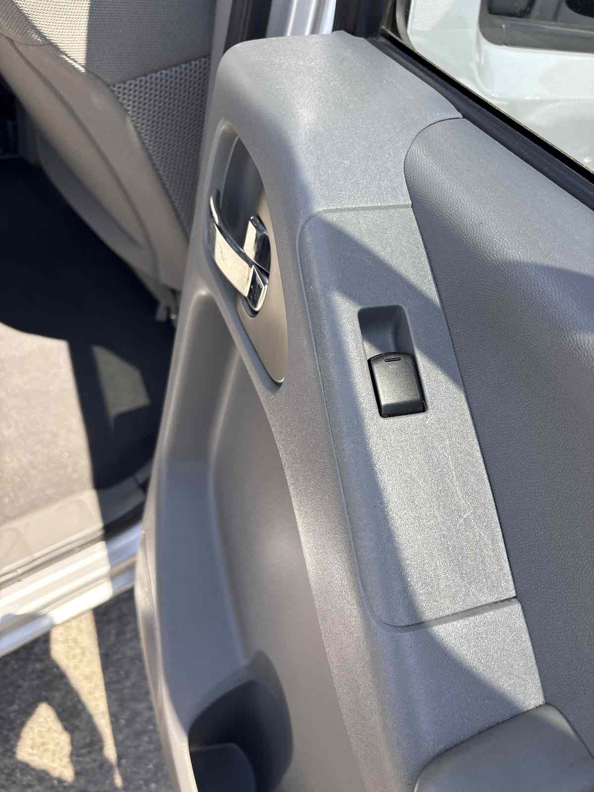 2021 Nissan Frontier SV photo 14