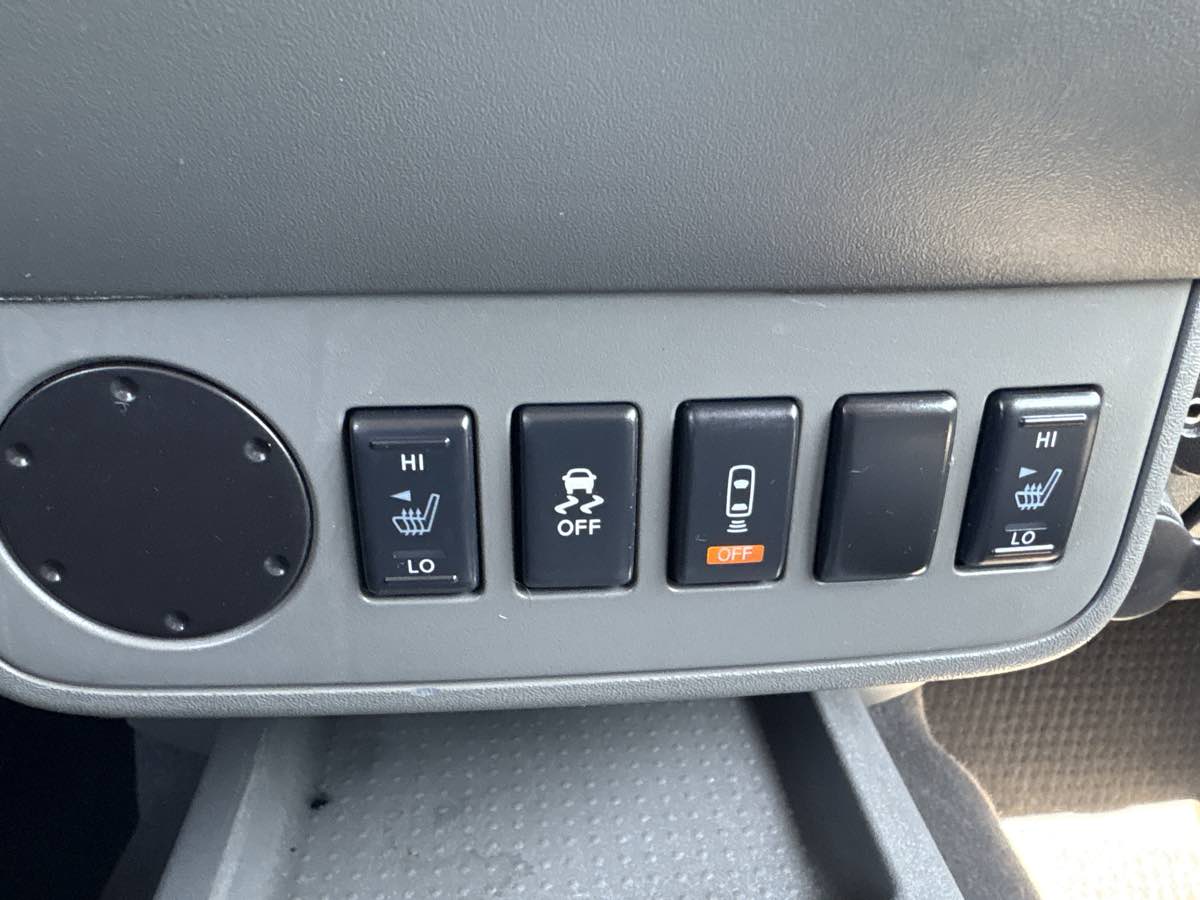 2021 Nissan Frontier SV photo 25