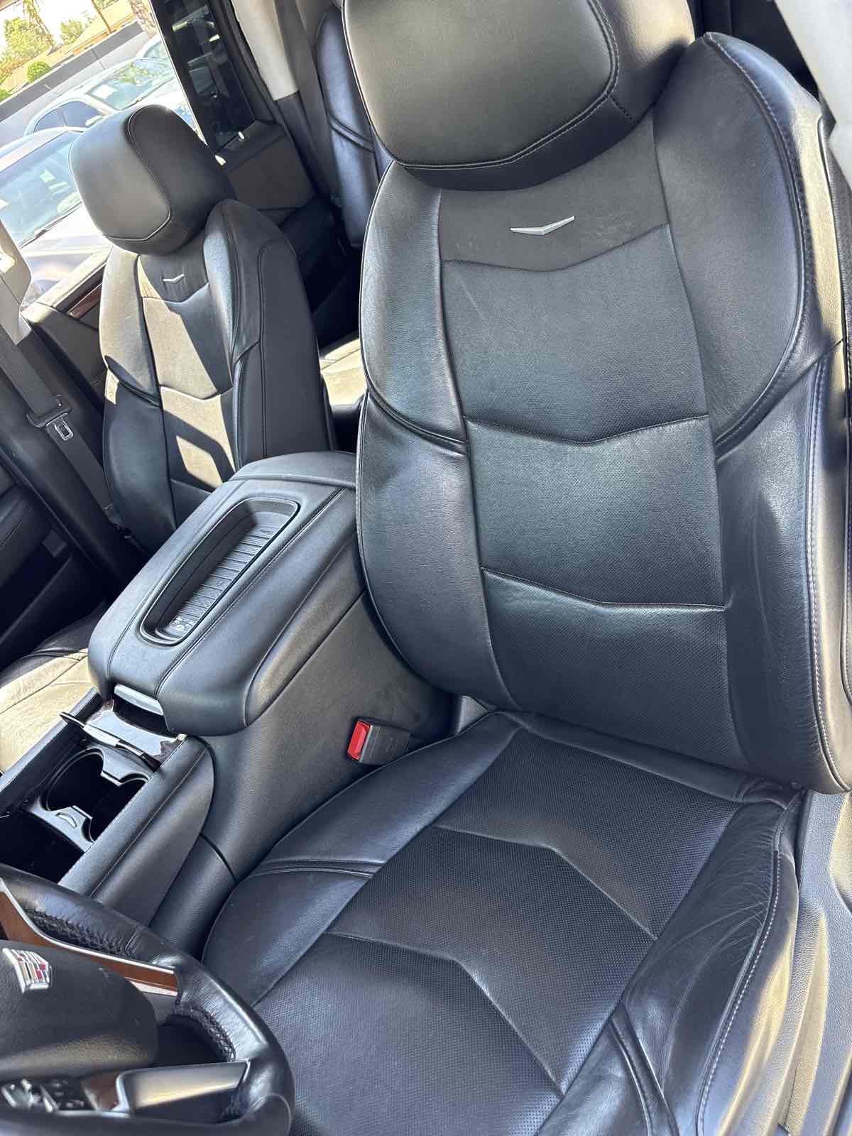 2020 Cadillac Escalade ESV Luxury photo 8