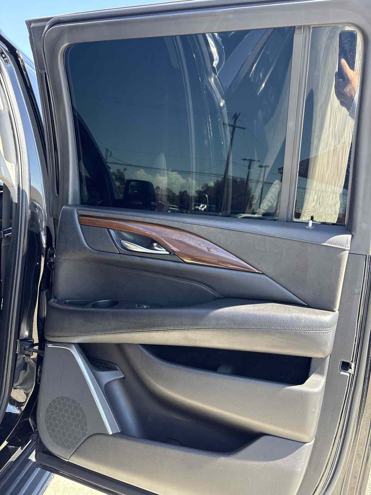 2020 Cadillac Escalade ESV Luxury photo 15