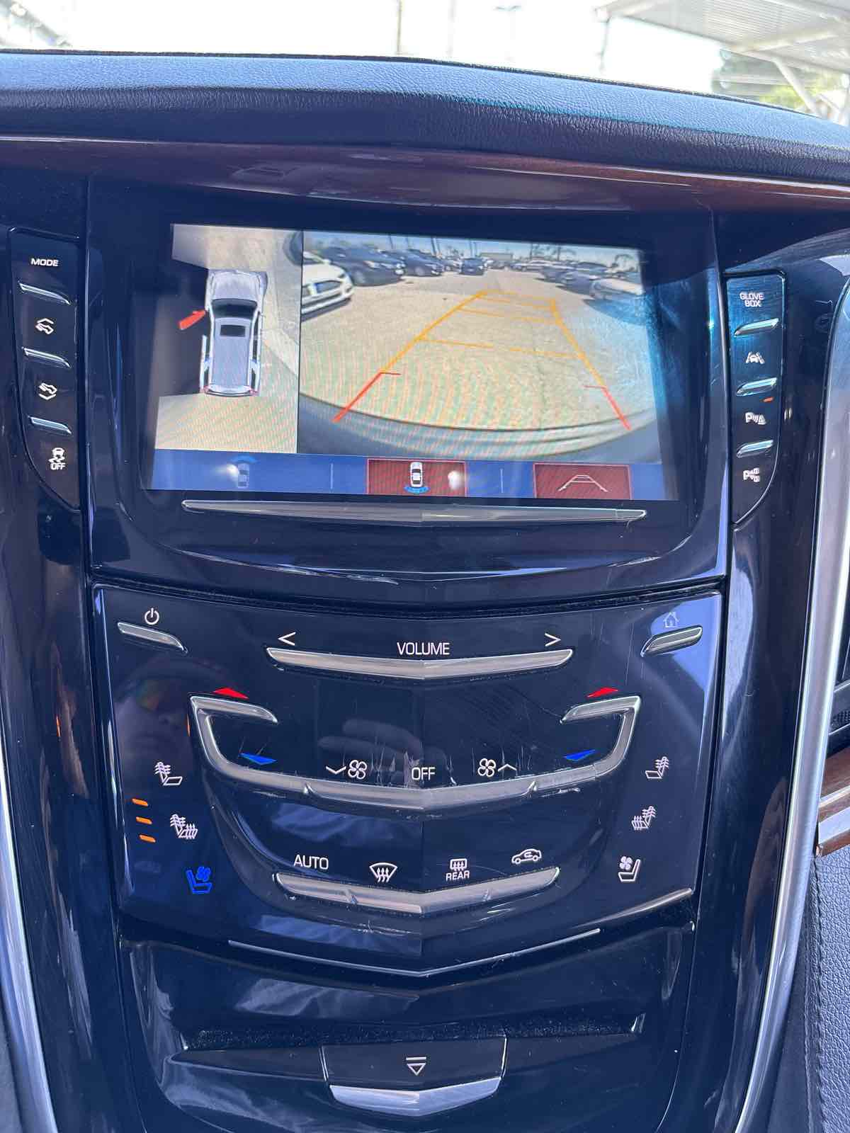 2020 Cadillac Escalade ESV Luxury photo 23